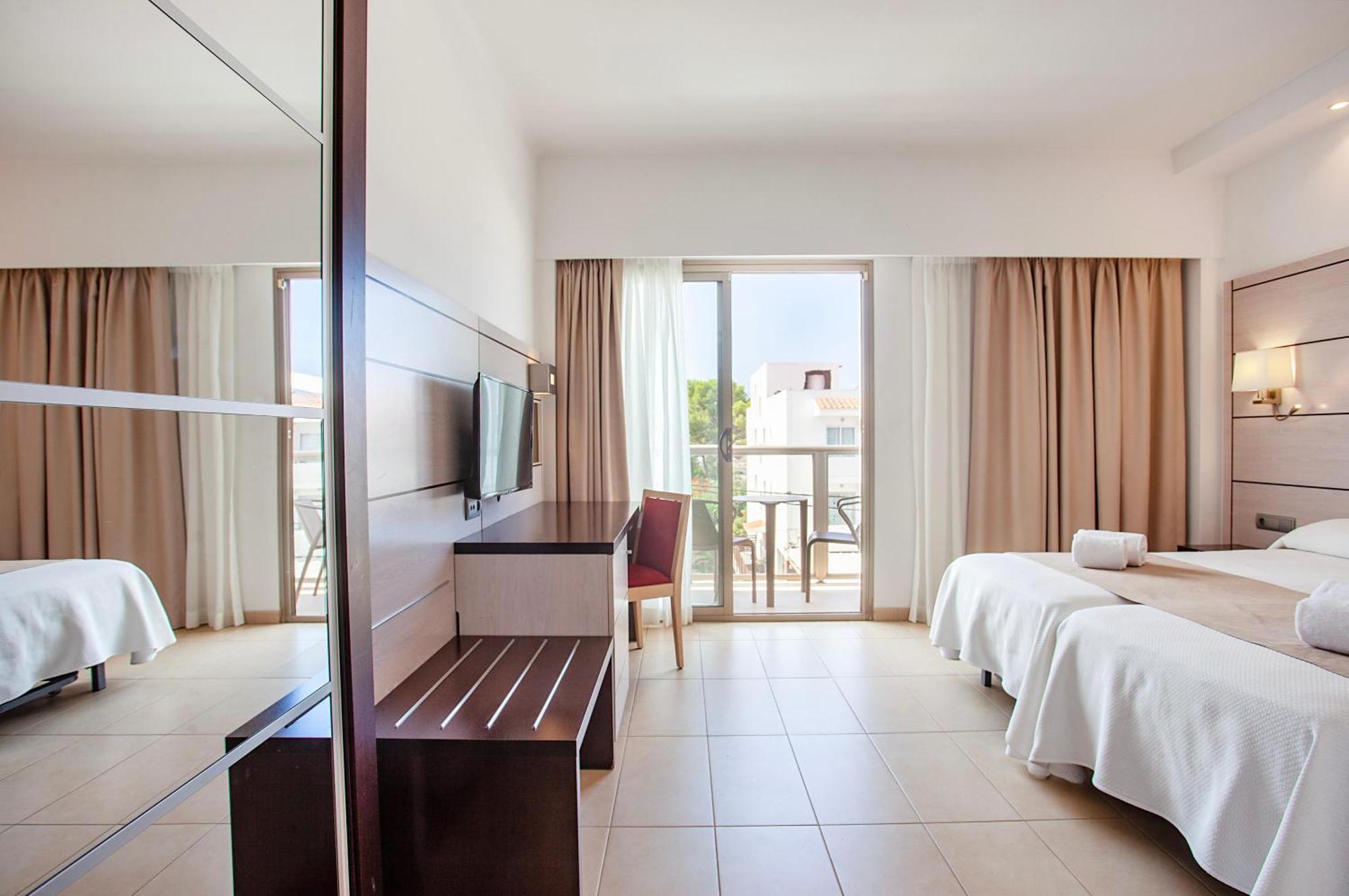 Hotel Puchet Ibiza San Antonio Abad Exterior foto