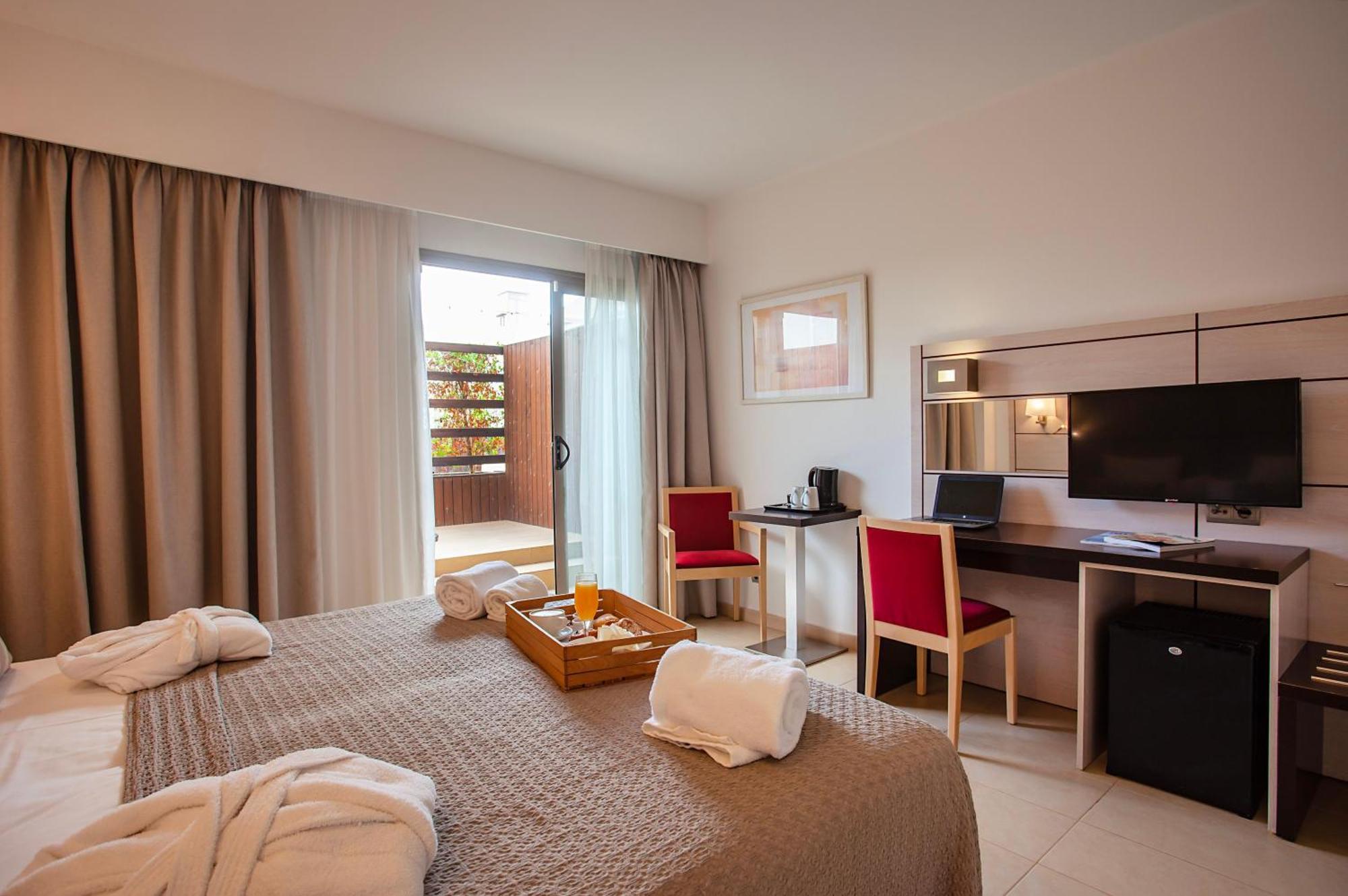 Hotel Puchet Ibiza San Antonio Abad Exterior foto