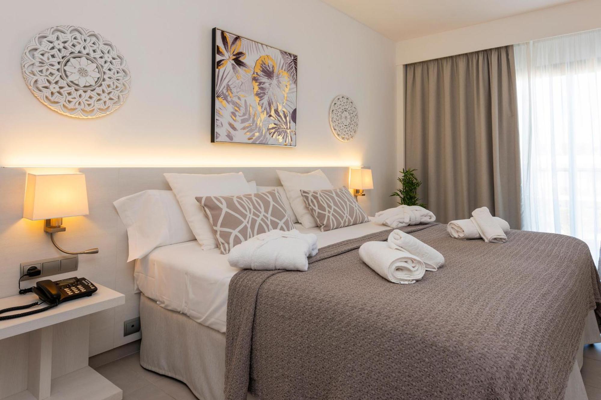 Hotel Puchet Ibiza San Antonio Abad Exterior foto